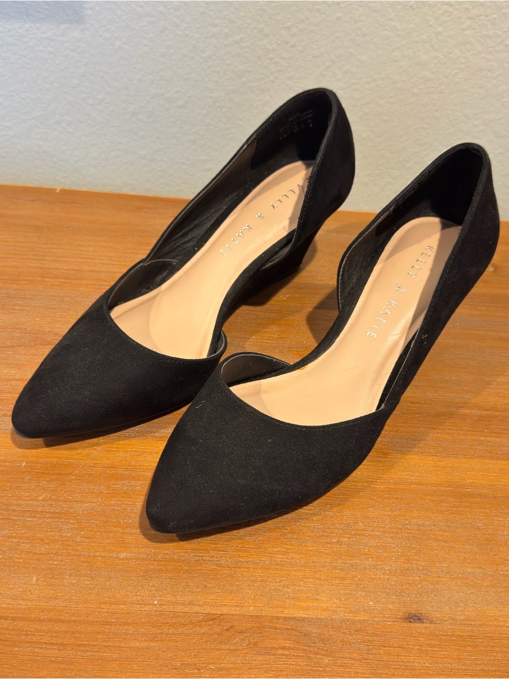 Kelly & Katie Black Fassi Suede d’Orsay Wedge Heels Womens 6.5 Shoes